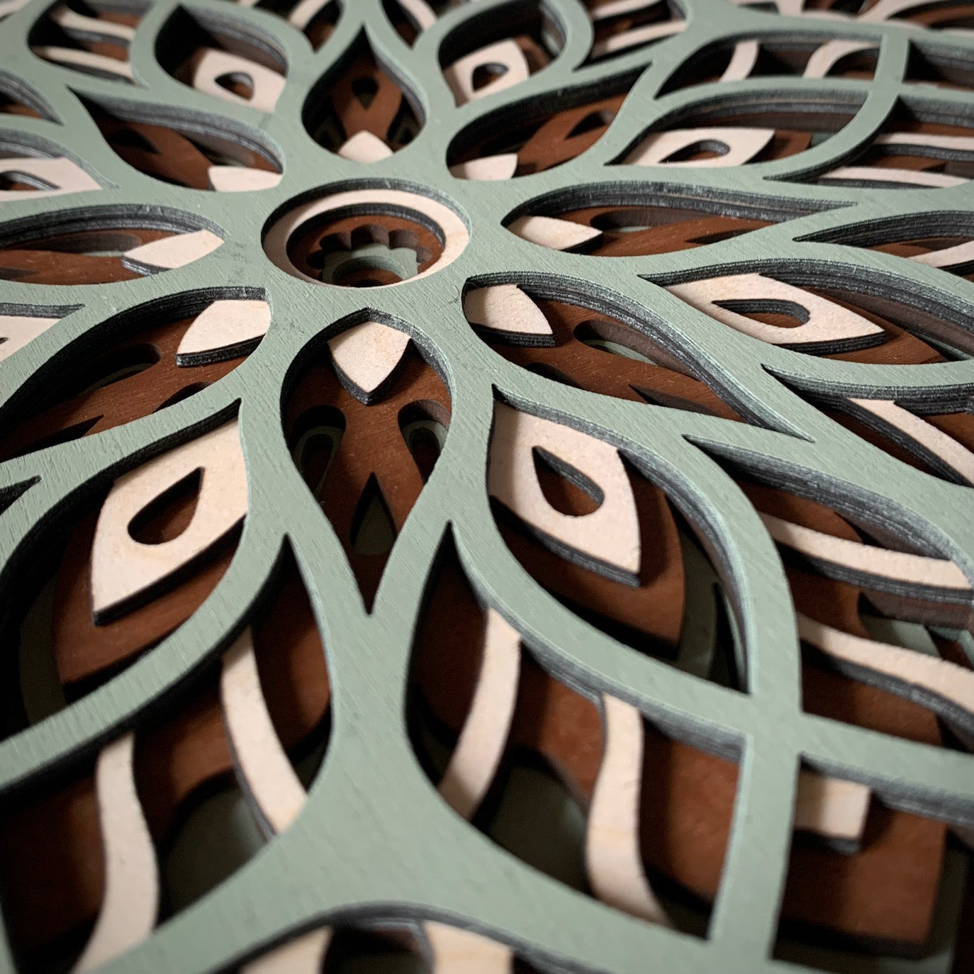 Mandala z březové překližky Tichá energie