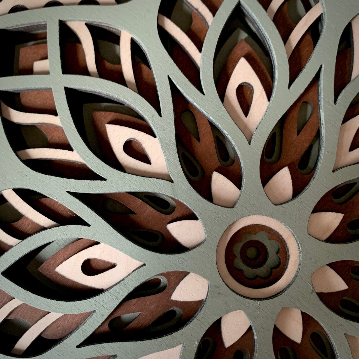 Mandala z březové překližky Tichá energie