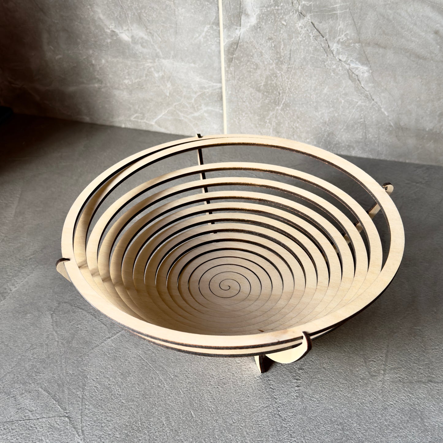 Dřevěná spirálová mísa